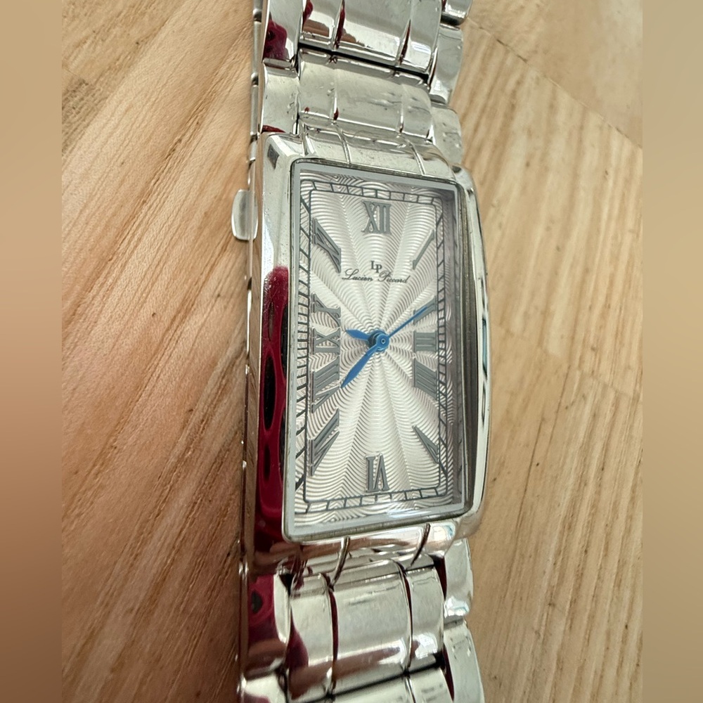 Lucien Piccard ladies rectangular silver tone Marchesa dress watch NEW BATTERY